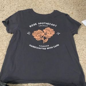Juniors t shirt